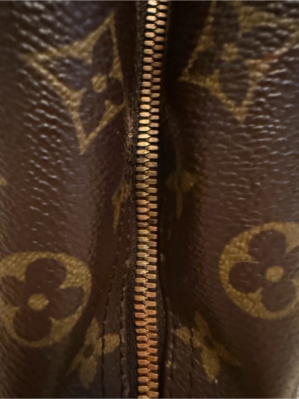 Louis Vuitton Deauville Monogram Satchel, Burgundy Model M4726 - Picture 13 of 14